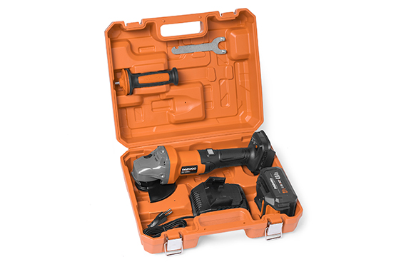 Пластиковый кейс для удобства хранения и транспортировки